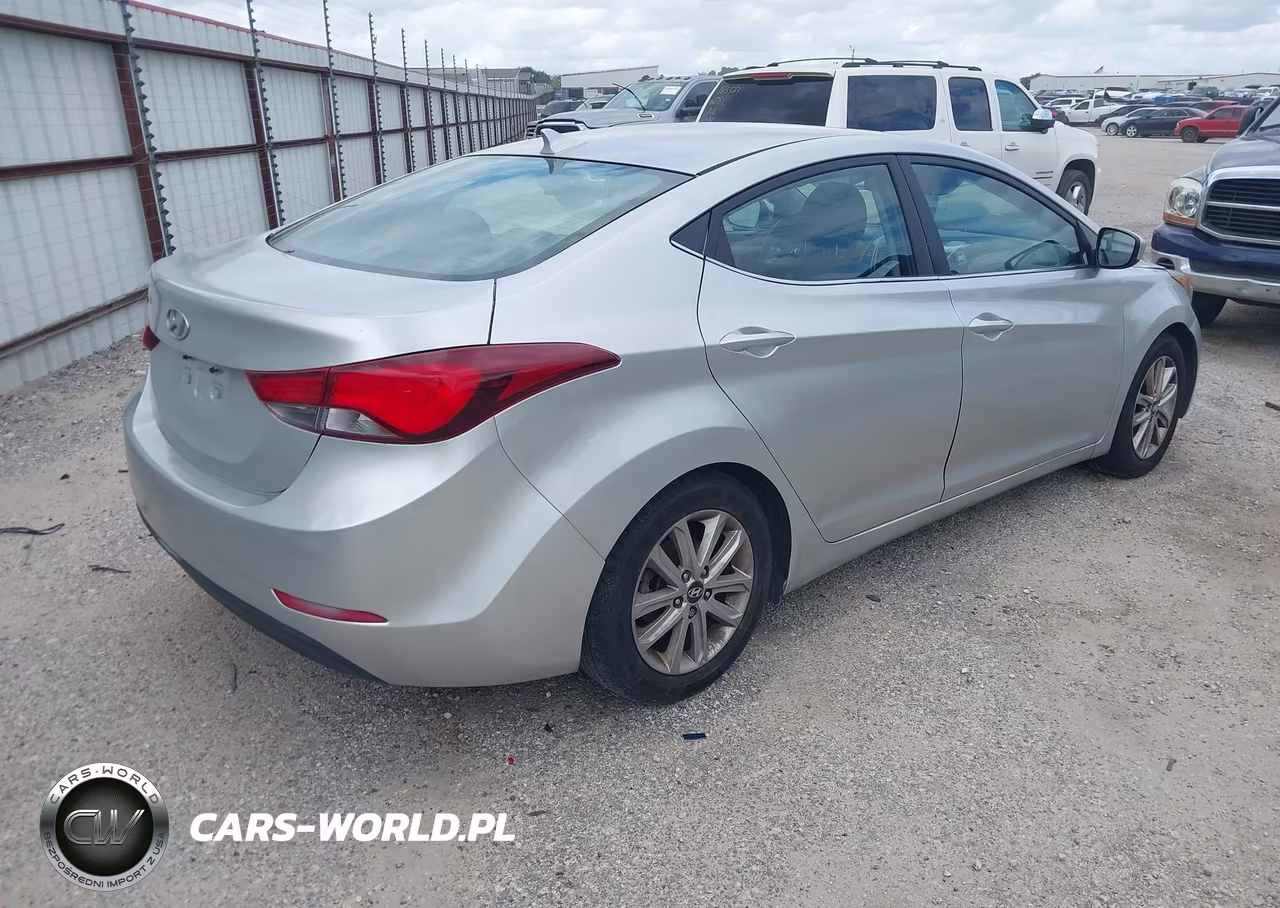 2015 Hyundai Elantra Se VIN:5NPDH4AEXFH592806 - 4