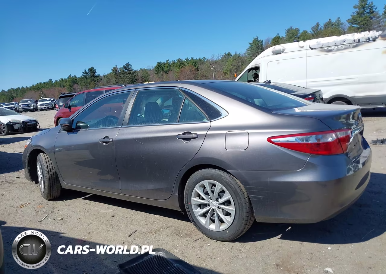 2017 Toyota Camry Le VIN:4T1BF1FK7HU274723 - 14