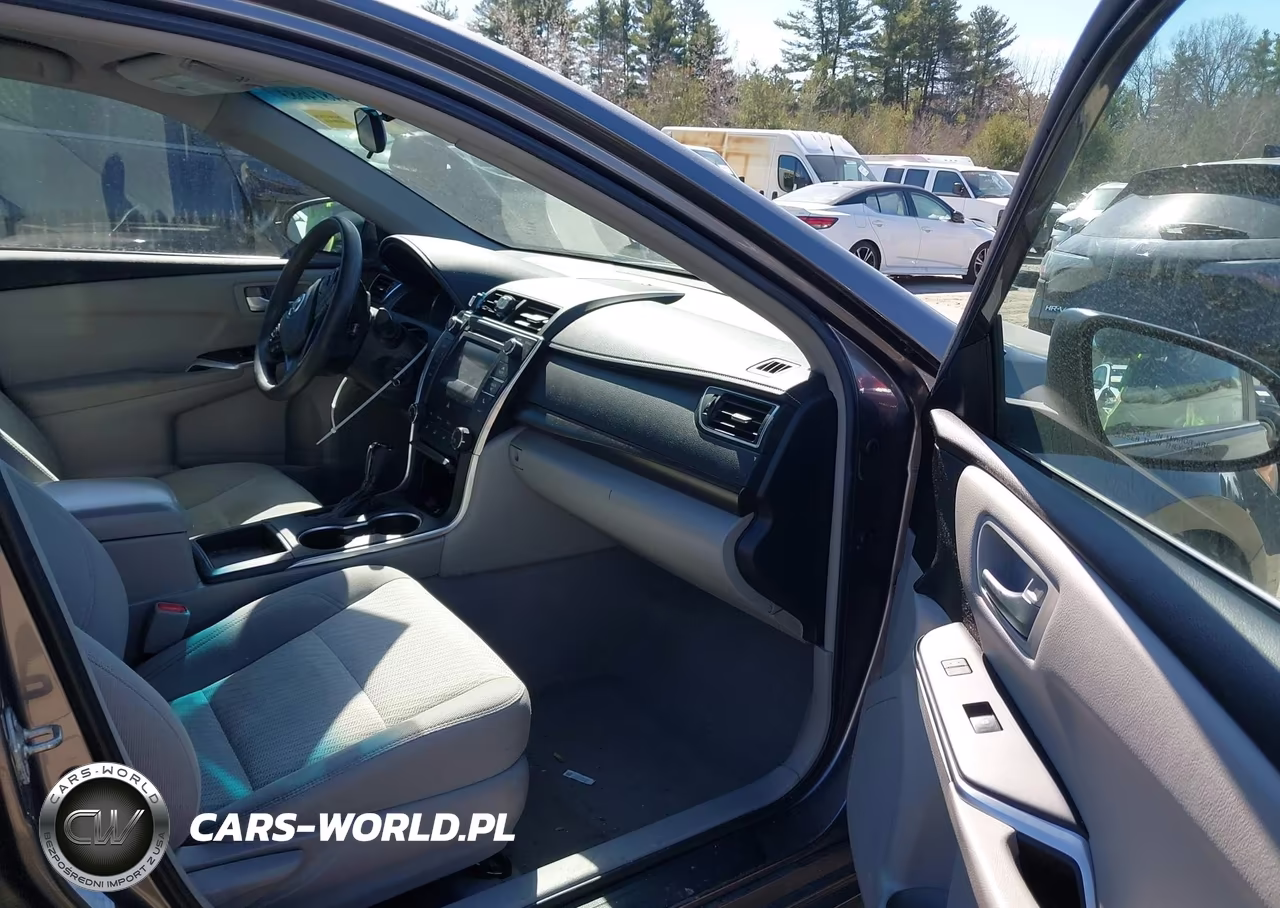 2017 Toyota Camry Le VIN:4T1BF1FK7HU274723 - 5