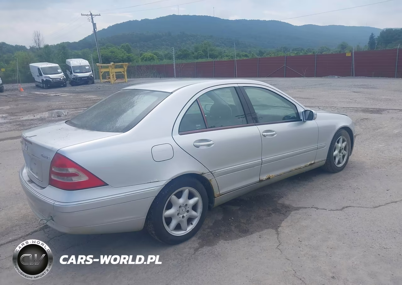 2003 Mercedes-Benz C 240 VIN:WDBRF81J03F354757 - 4