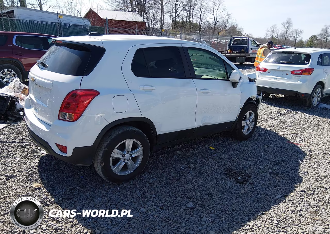 2021 Chevrolet Trax Awd Ls VIN:KL7CJNSM8MB361328 - 4