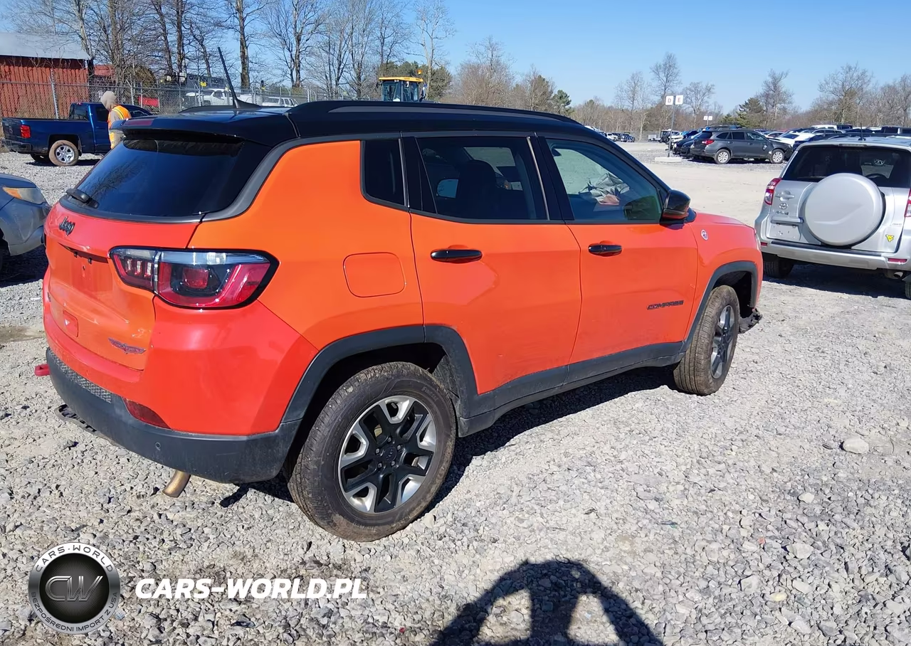 2017 Jeep New Compass Trailhawk 4X4 VIN:3C4NJDDB2HT688281 - 4