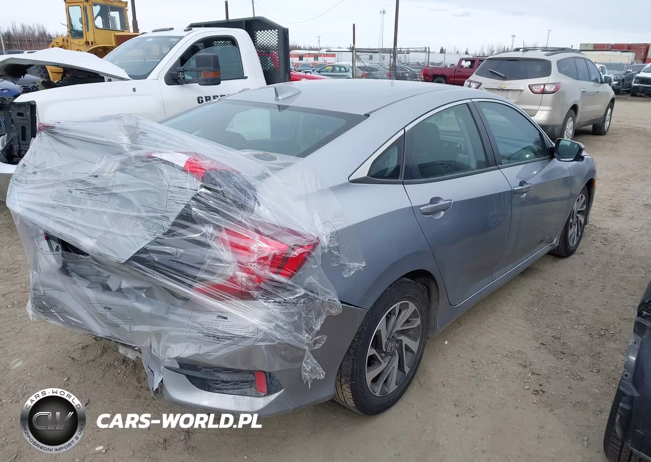 2018 Honda Civic Ex VIN:2HGFC2F75JH592074 - 4