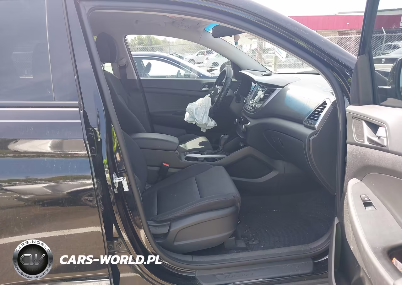 2017 Hyundai Tucson Sport VIN:KM8J33A28HU524400 - 5