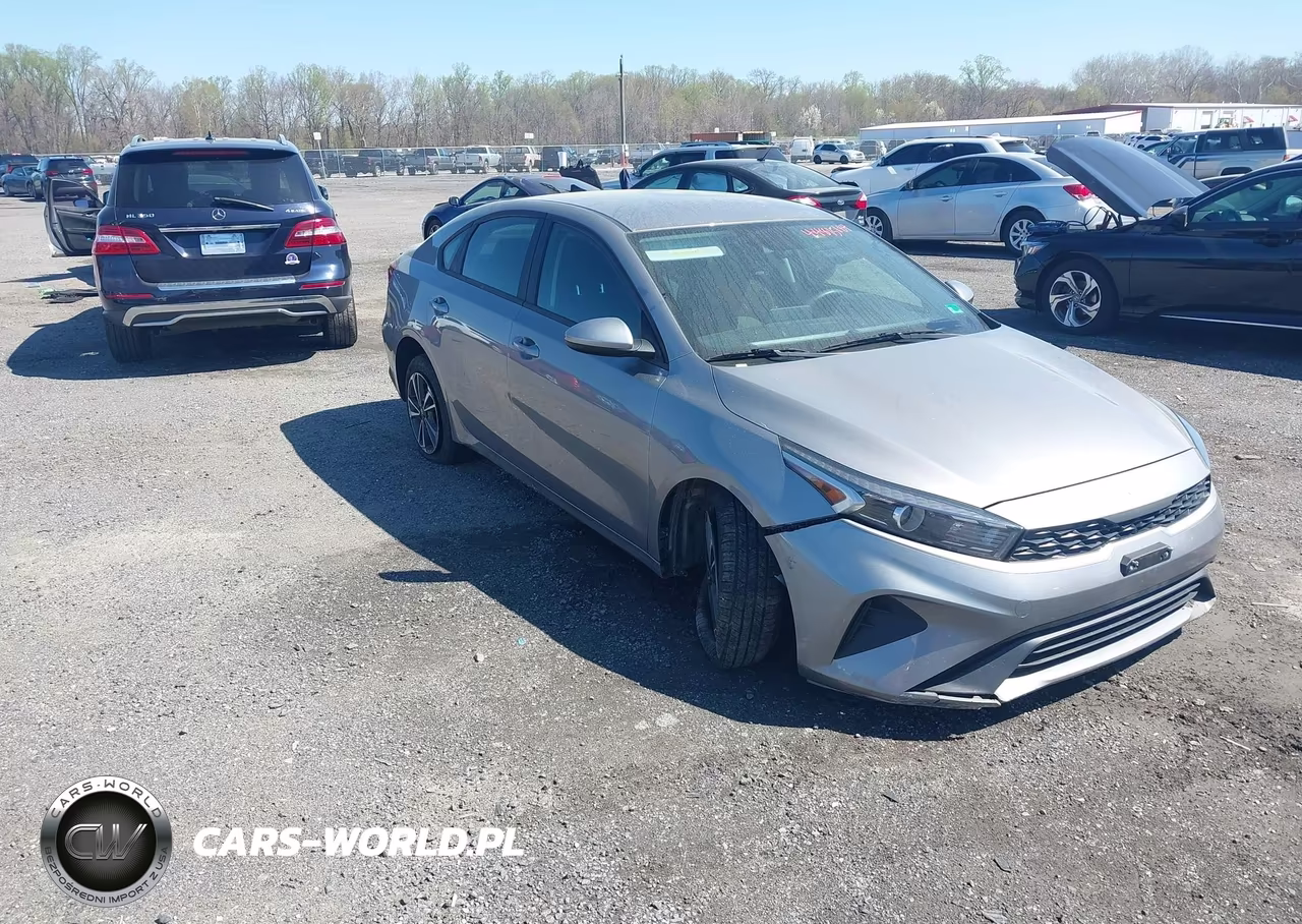 2023 Kia Forte Lxs