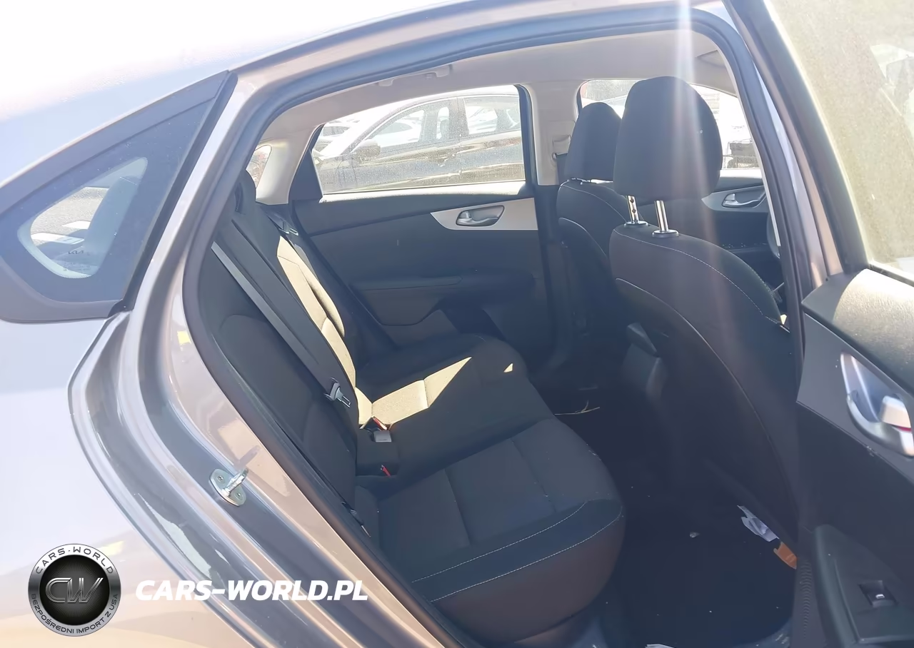 2023 Kia Forte Lxs VIN:3KPF24AD5PE571806 - 8