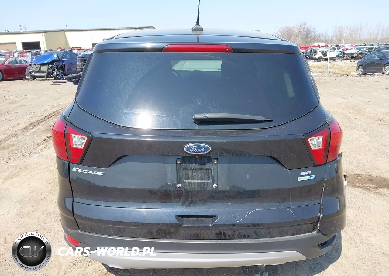 2019 Ford Escape Se VIN:1FMCU9GD3KUA97099 - 16
