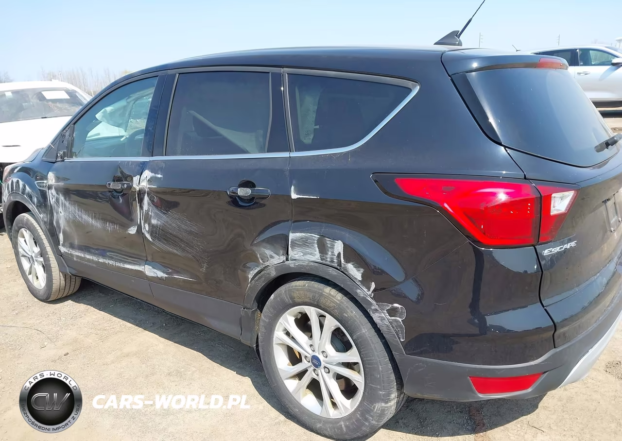 2019 Ford Escape Se VIN:1FMCU9GD3KUA97099 - 3
