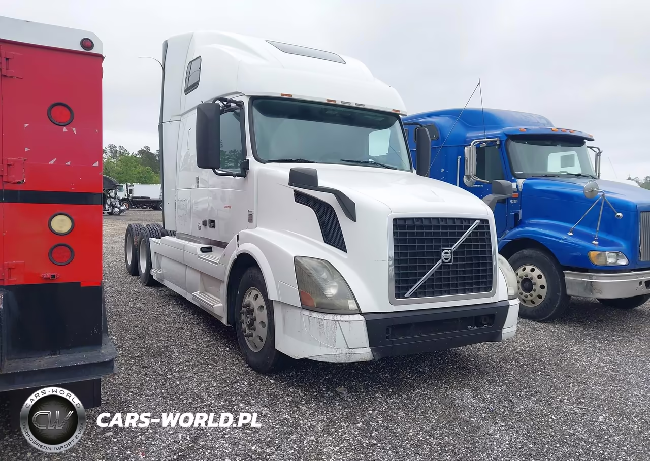 2016 Volvo Vn – zdjęcie 1 z 23