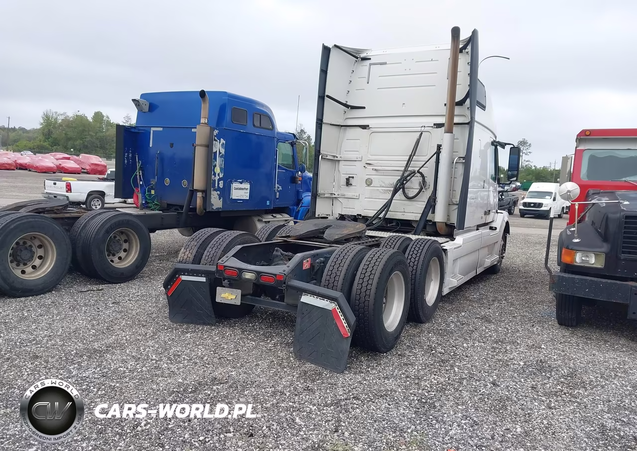 2016 Volvo Vn VIN:4V4NC9EH7GN945576 - 4