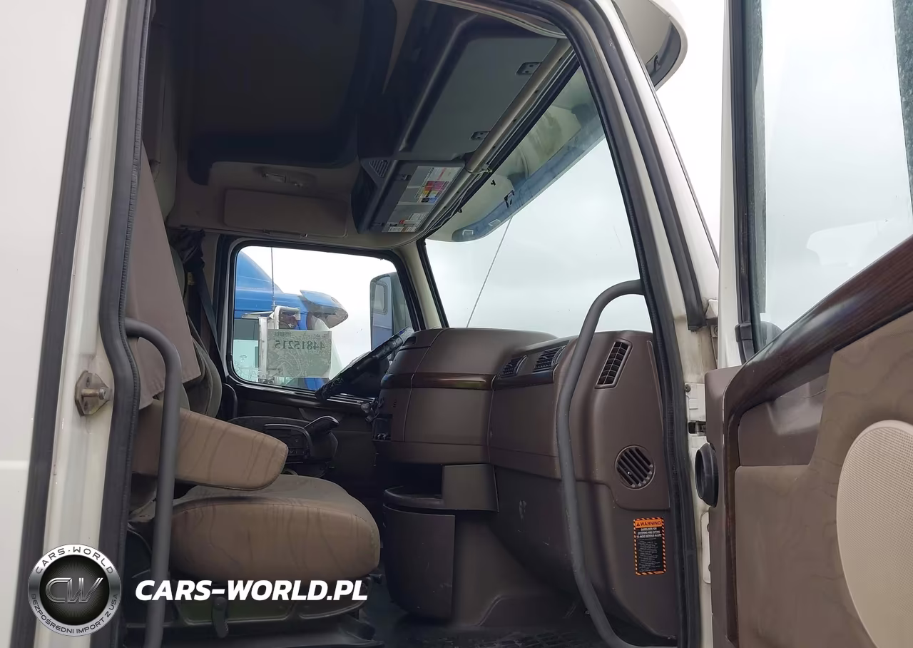 2016 Volvo Vn VIN:4V4NC9EH7GN945576 - 7