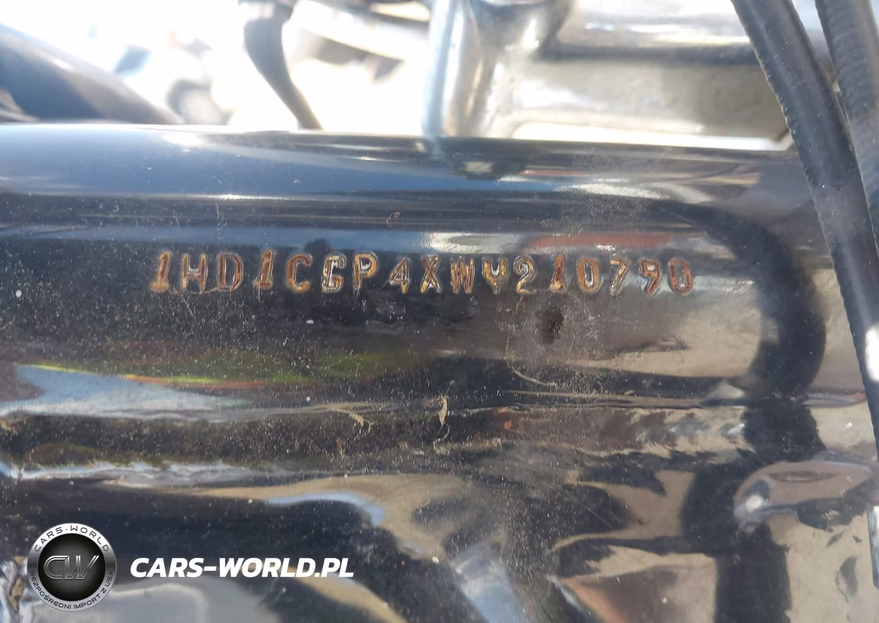 1998 Harley-Davidson Xl1200 C Anniversary VIN:1HD1CGP4XWY210790 - 10