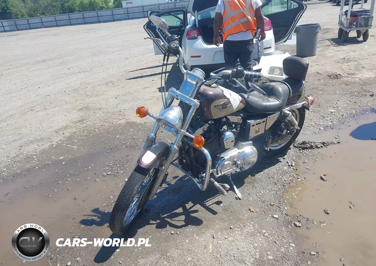 1998 Harley-Davidson Xl1200 C Anniversary VIN:1HD1CGP4XWY210790 - 2
