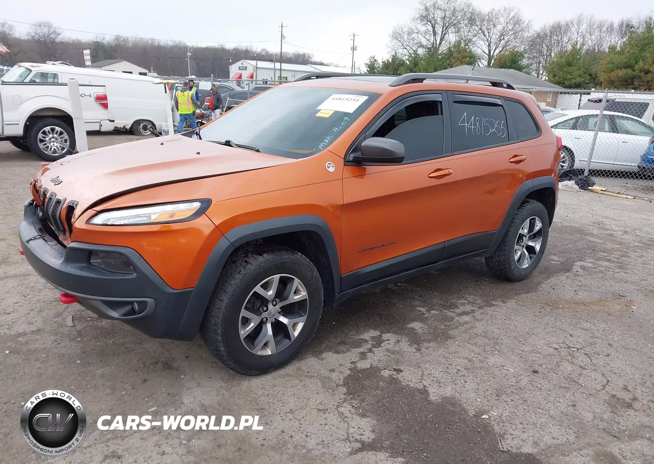 2015 Jeep Cherokee Trailhawk VIN:1C4PJMBS6FW646182 - 2