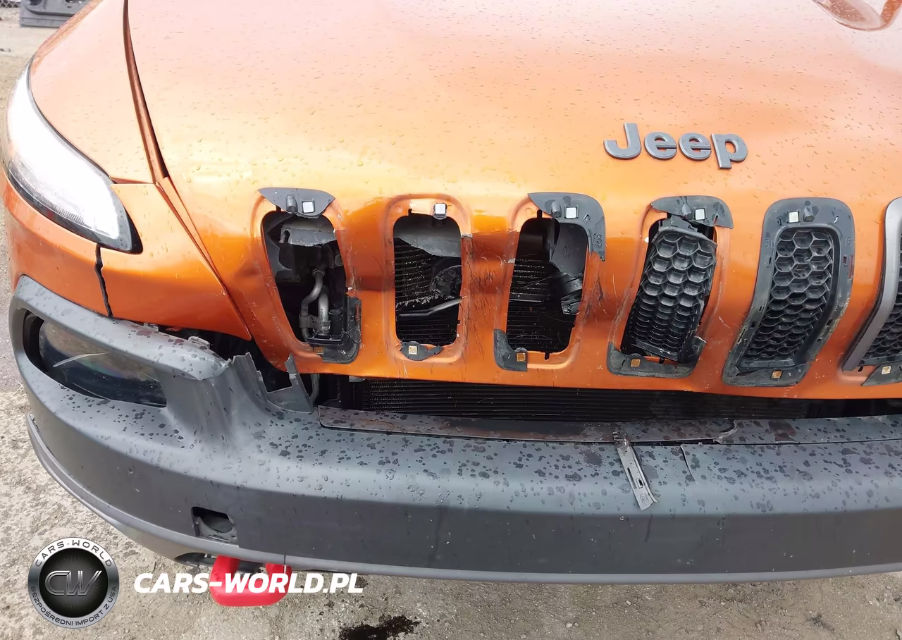 2015 Jeep Cherokee Trailhawk VIN:1C4PJMBS6FW646182 - 6