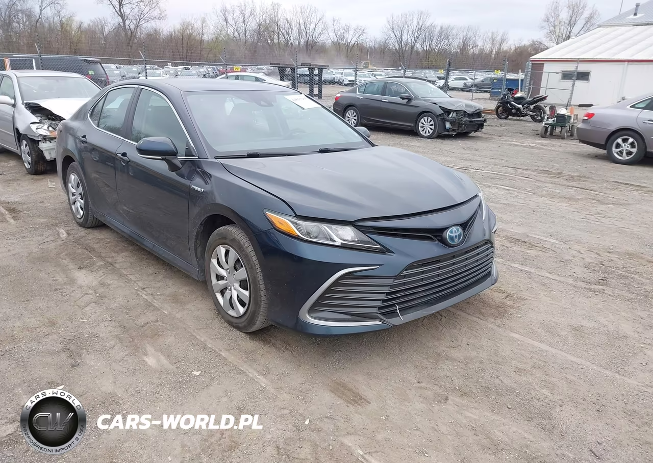 2021 Toyota Camry Le Hybrid
