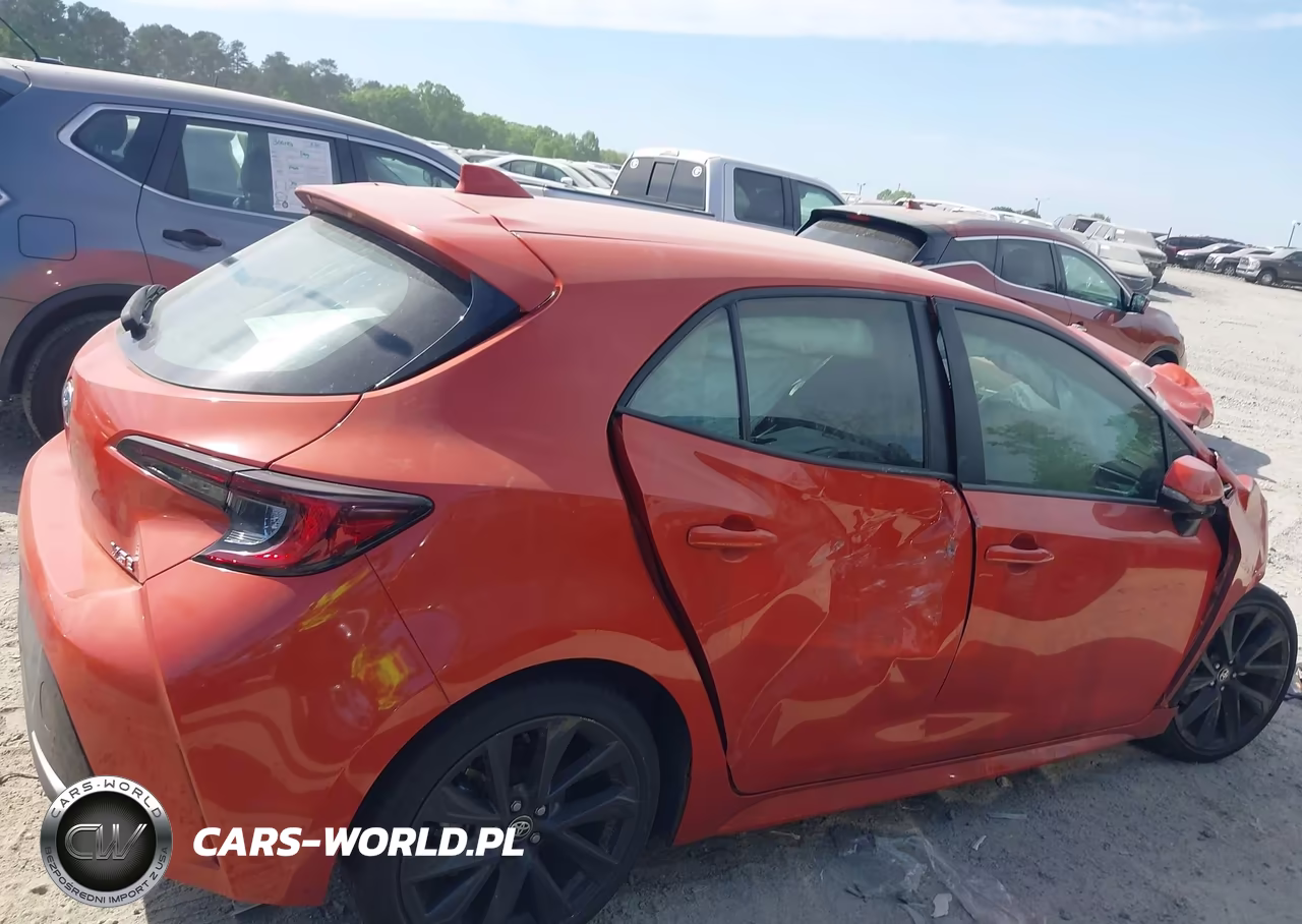 2024 Toyota Corolla Xse VIN:JTNC4MBE4R3223831 - 13