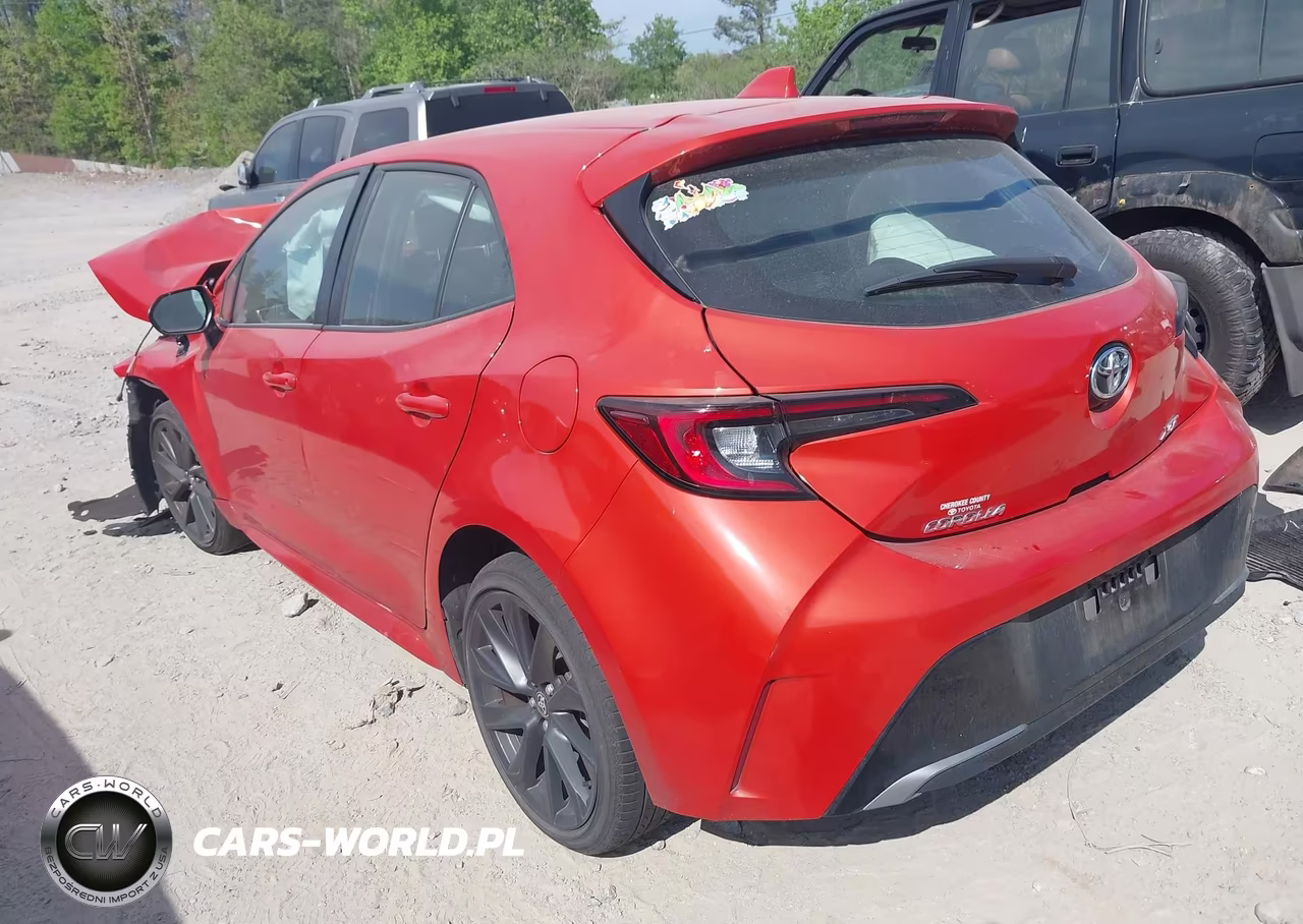 2024 Toyota Corolla Xse VIN:JTNC4MBE4R3223831 - 3