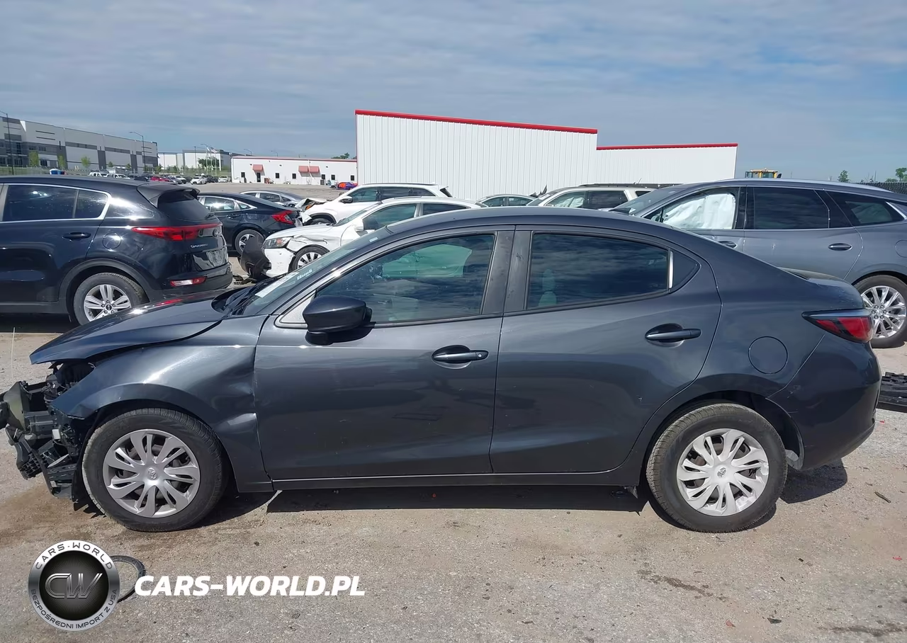 2019 Toyota Yaris L VIN:3MYDLBYV2KY524023 - 13