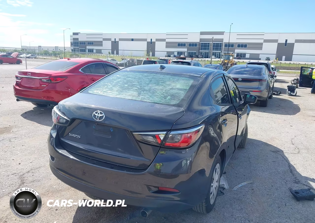 2019 Toyota Yaris L VIN:3MYDLBYV2KY524023 - 4