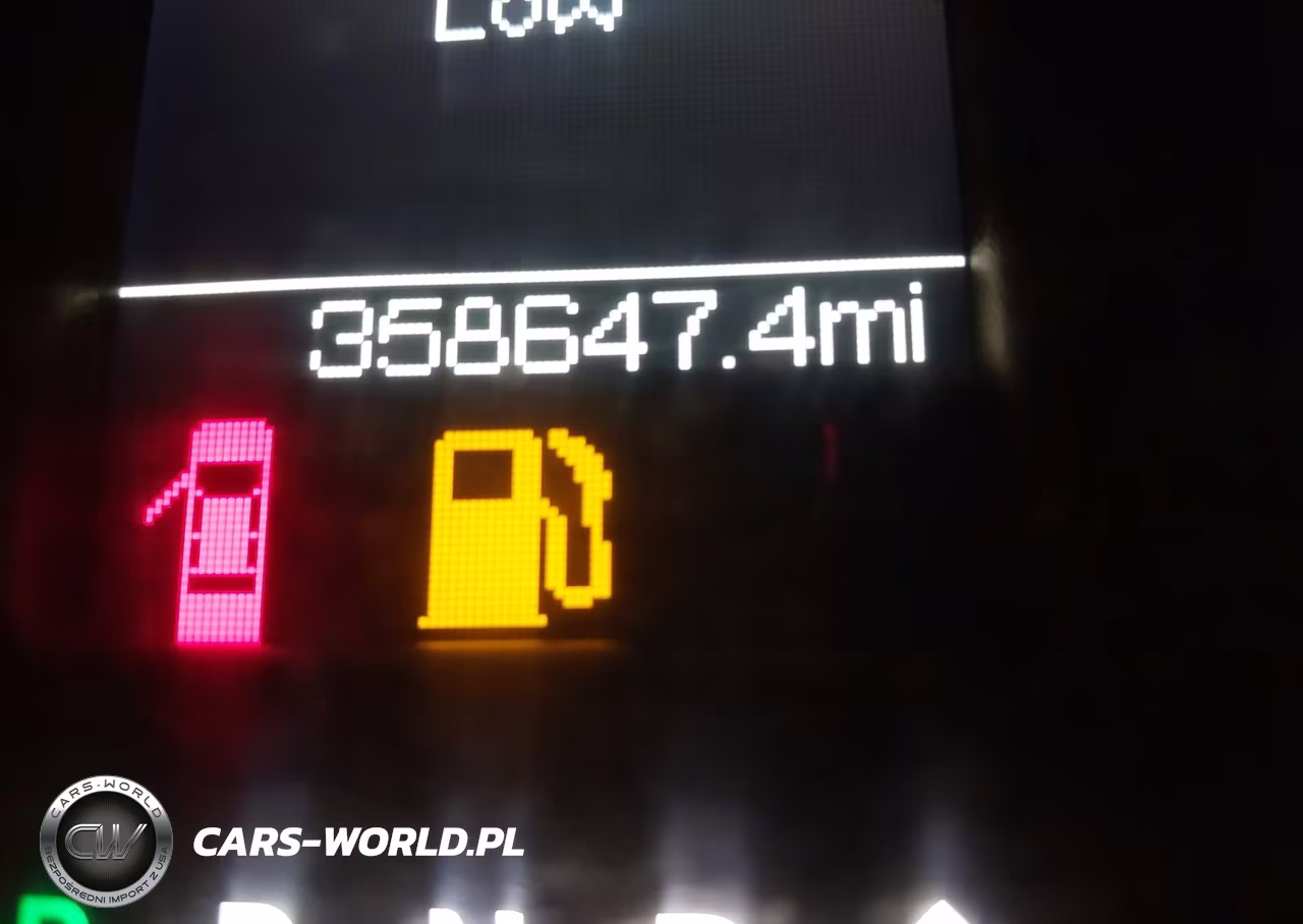 2015 Ram 1500 Tradesman VIN:1C6RR7FT0FS772364 - 15
