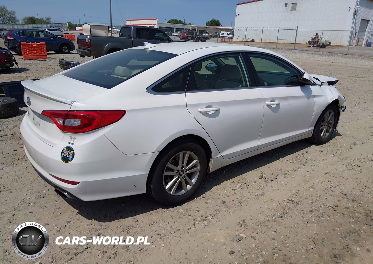 2015 Hyundai Sonata Se VIN:5NPE24AF1FH198724 - 4