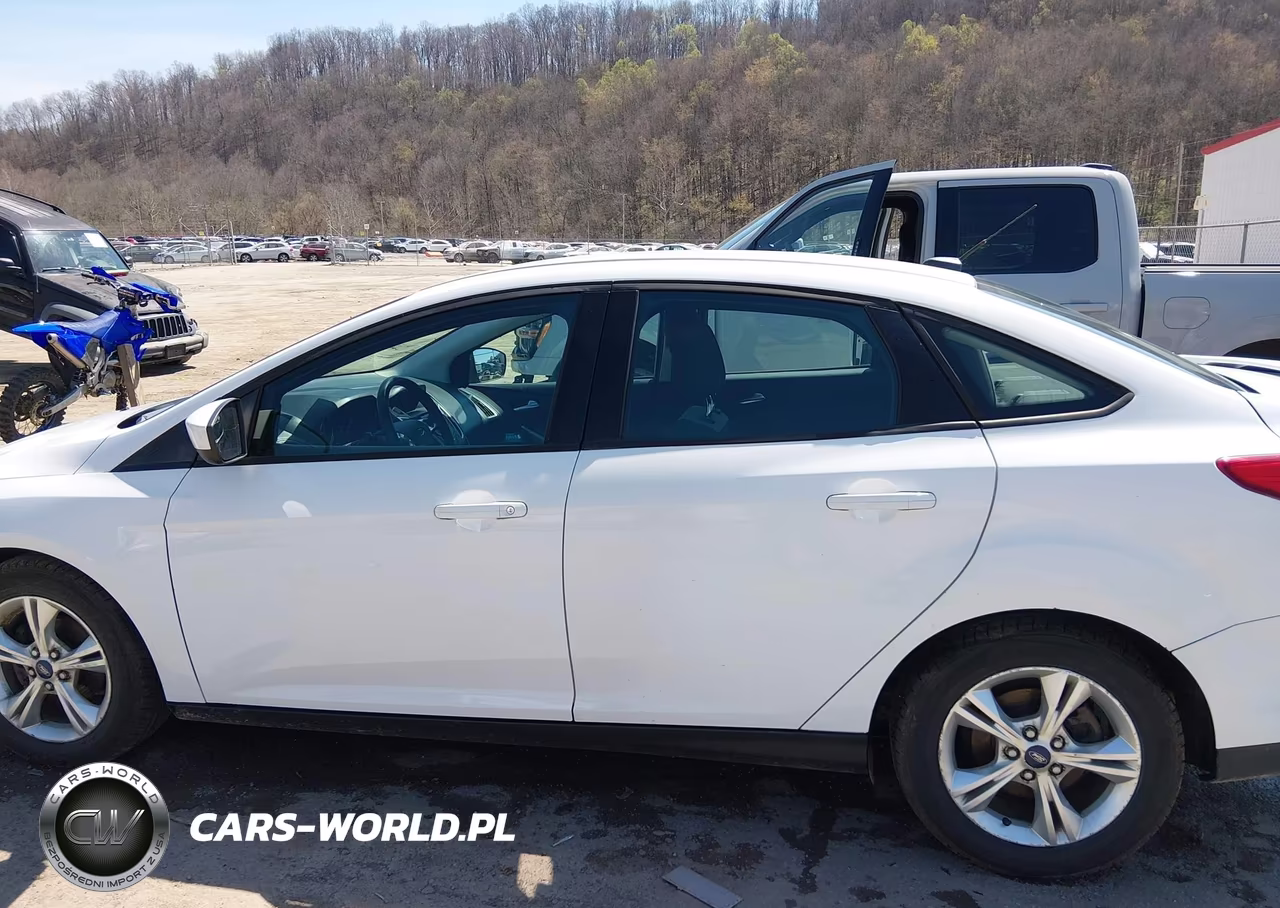 2012 Ford Focus Se VIN:1FAHP3F21CL318016 - 14
