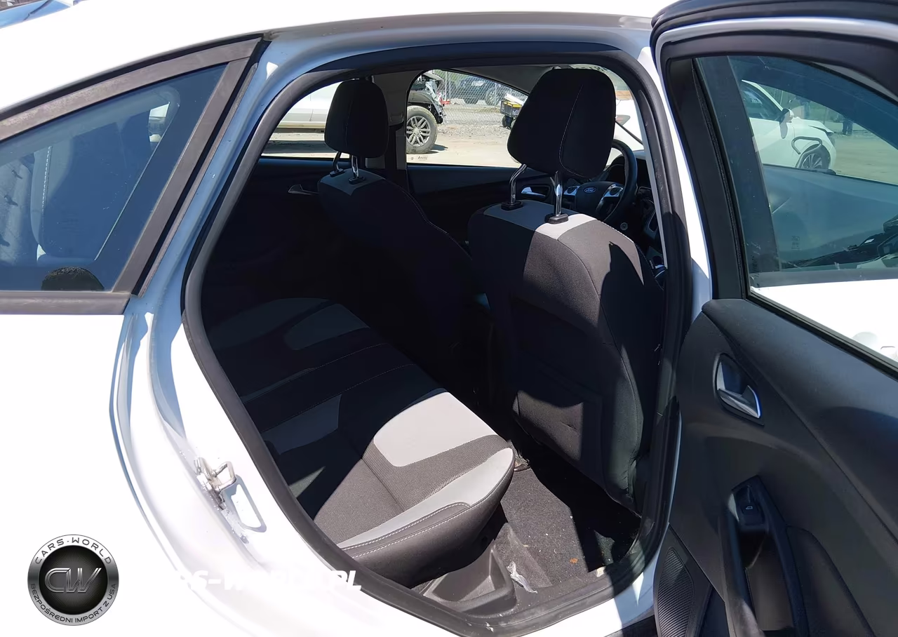 2012 Ford Focus Se VIN:1FAHP3F21CL318016 - 8