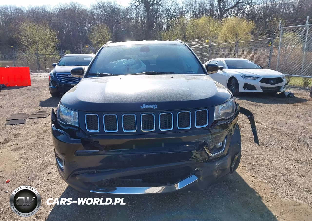 2018 Jeep Compass Limited 4X4 VIN:3C4NJDCB6JT372907 - 12