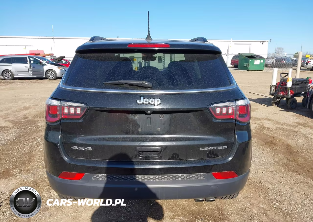 2018 Jeep Compass Limited 4X4 VIN:3C4NJDCB6JT372907 - 16