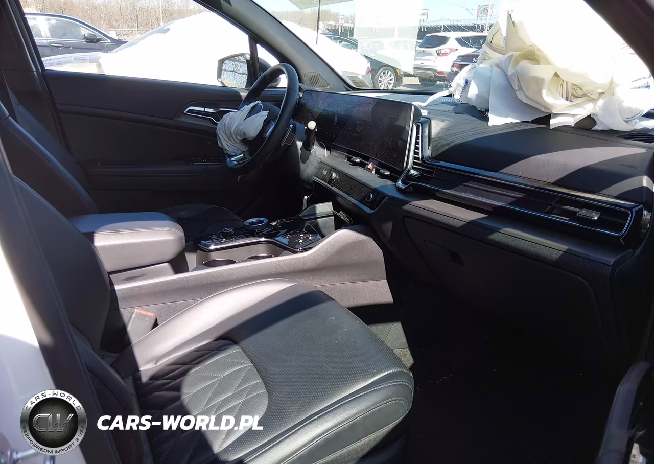2025 Kia Sportage Plug-In Hybrid X-Line Prestige VIN:KNDPZDDH8S7201117 - 5
