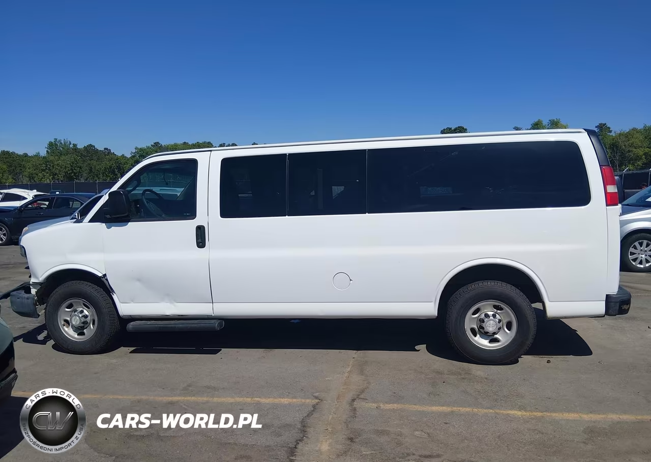 2016 Chevrolet Express 3500 Ls VIN:1GAZGNFFXG1210355 - 14