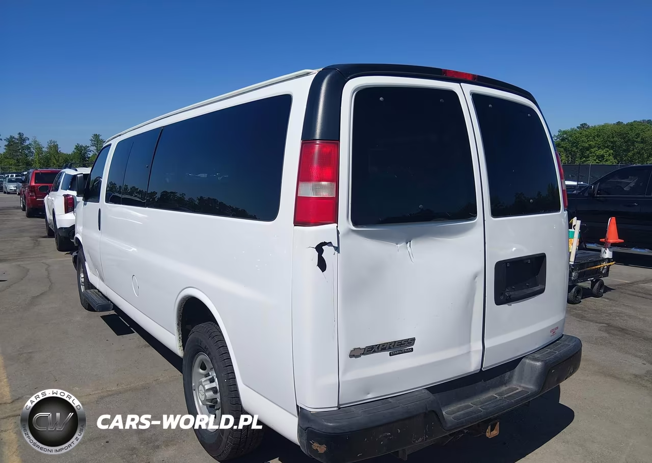 2016 Chevrolet Express 3500 Ls VIN:1GAZGNFFXG1210355 - 3