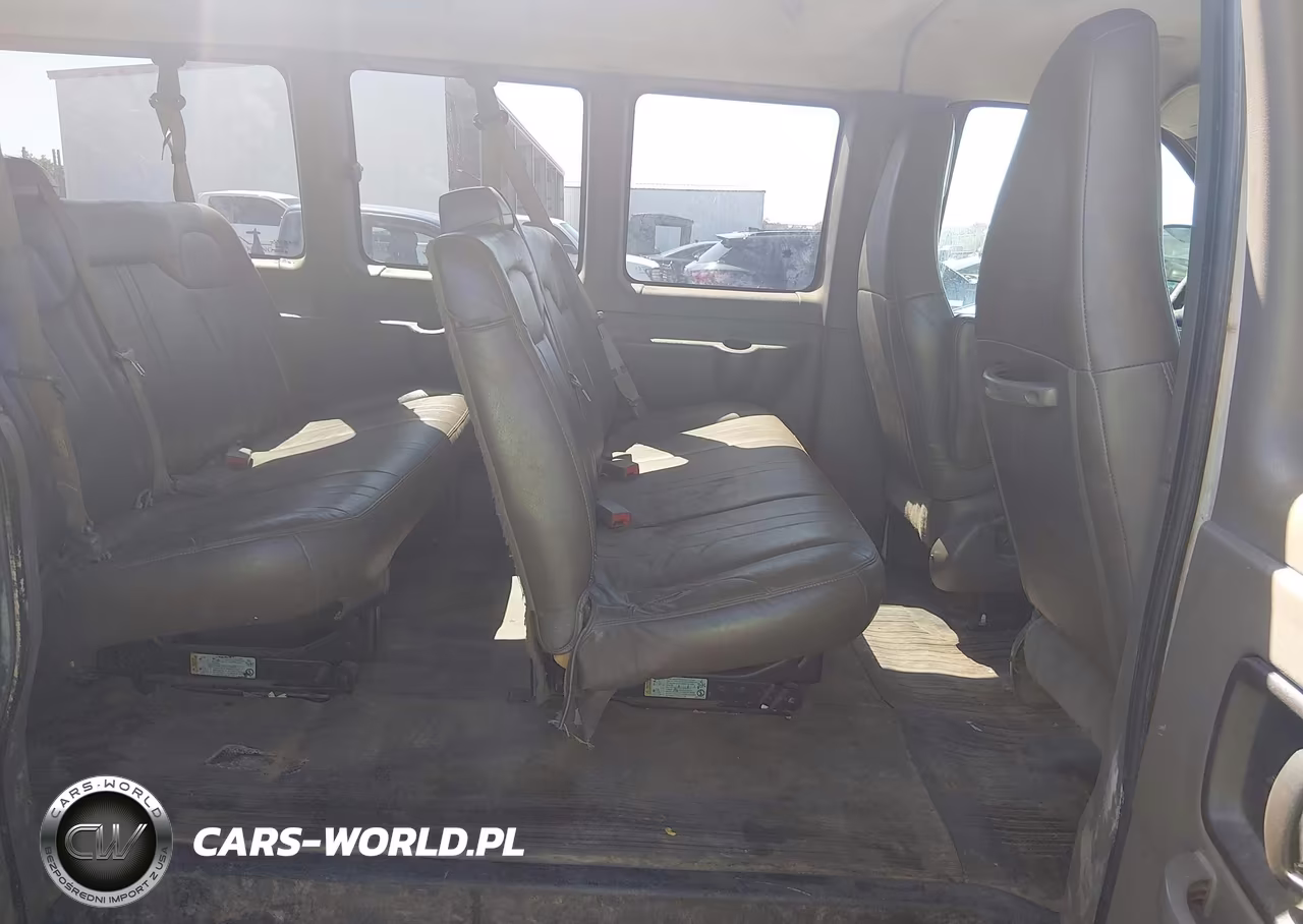 2016 Chevrolet Express 3500 Ls VIN:1GAZGNFFXG1210355 - 8