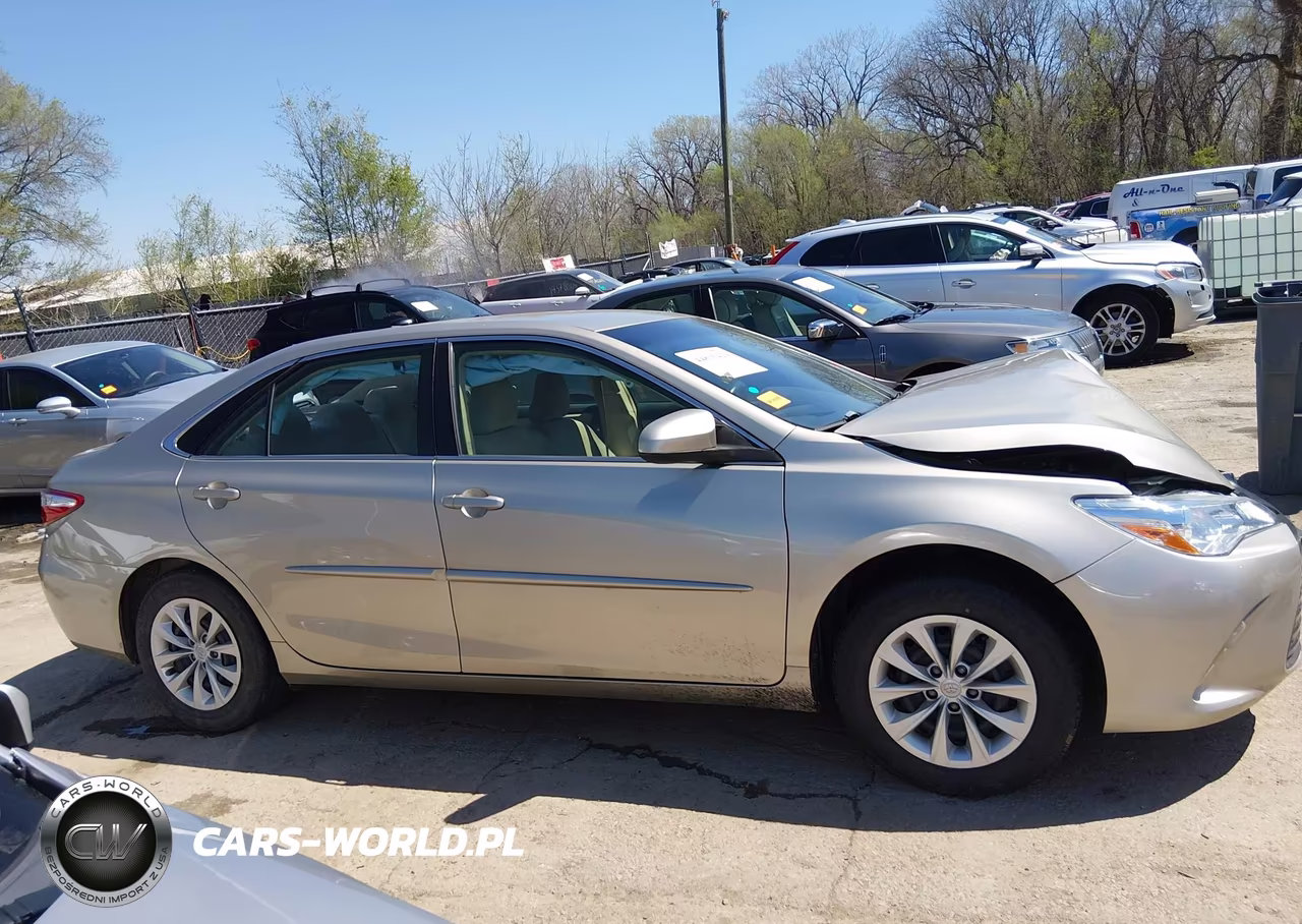 2015 Toyota Camry Le VIN:4T4BF1FK9FR476076 - 13