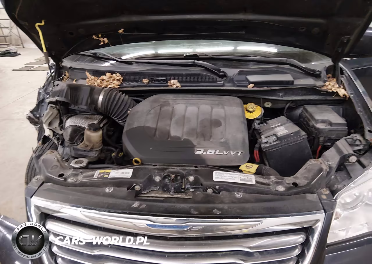 2014 Chrysler Town & Country Touring VIN:2C4RC1BG4ER270912 - 10