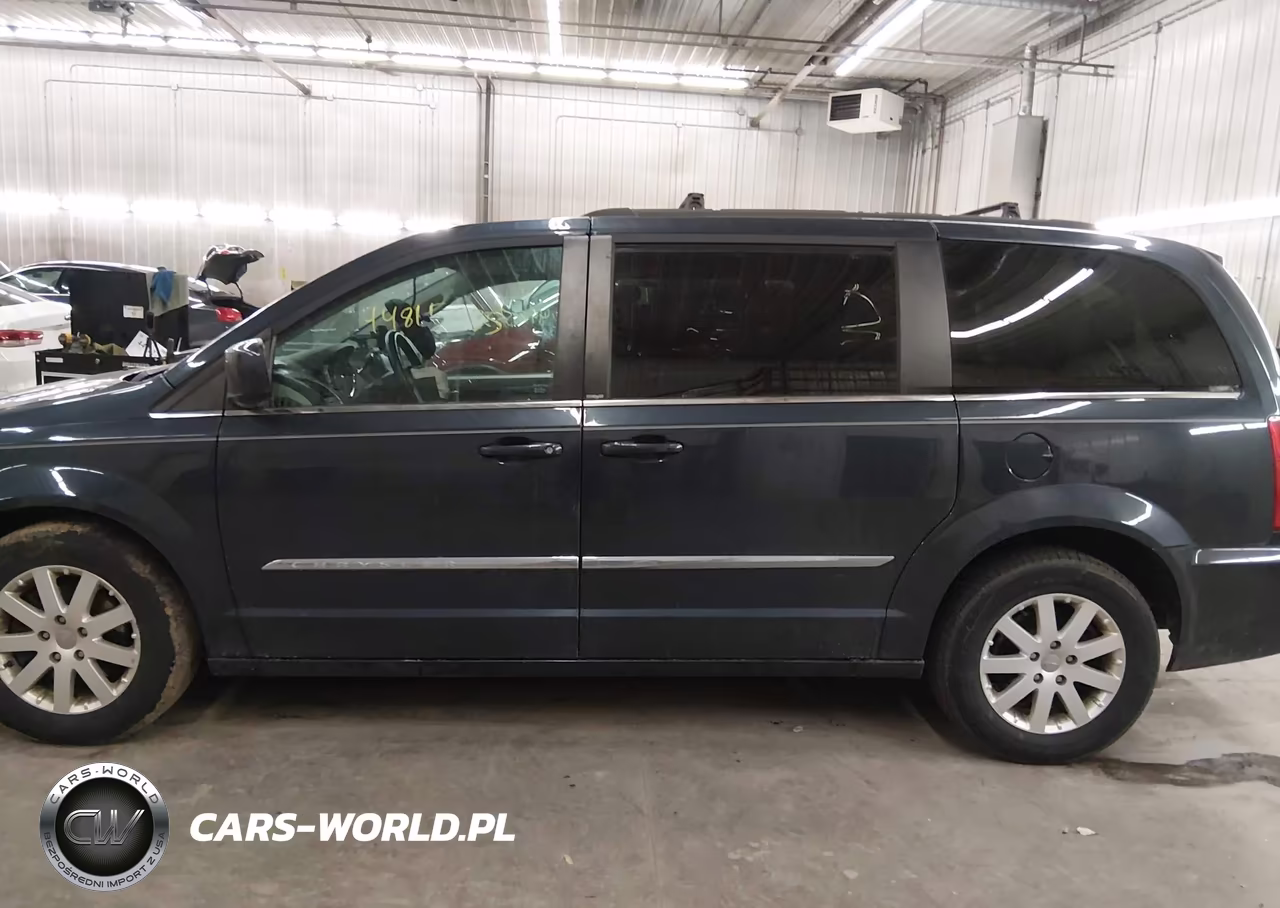2014 Chrysler Town & Country Touring VIN:2C4RC1BG4ER270912 - 15
