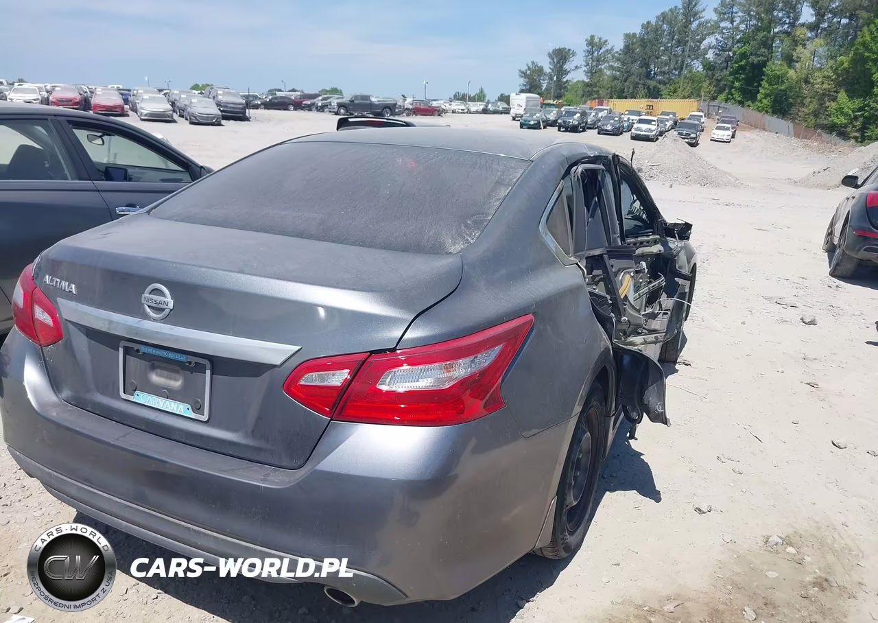 2017 Nissan Altima 2.5 S VIN:1N4AL3AP3HC490510 - 4