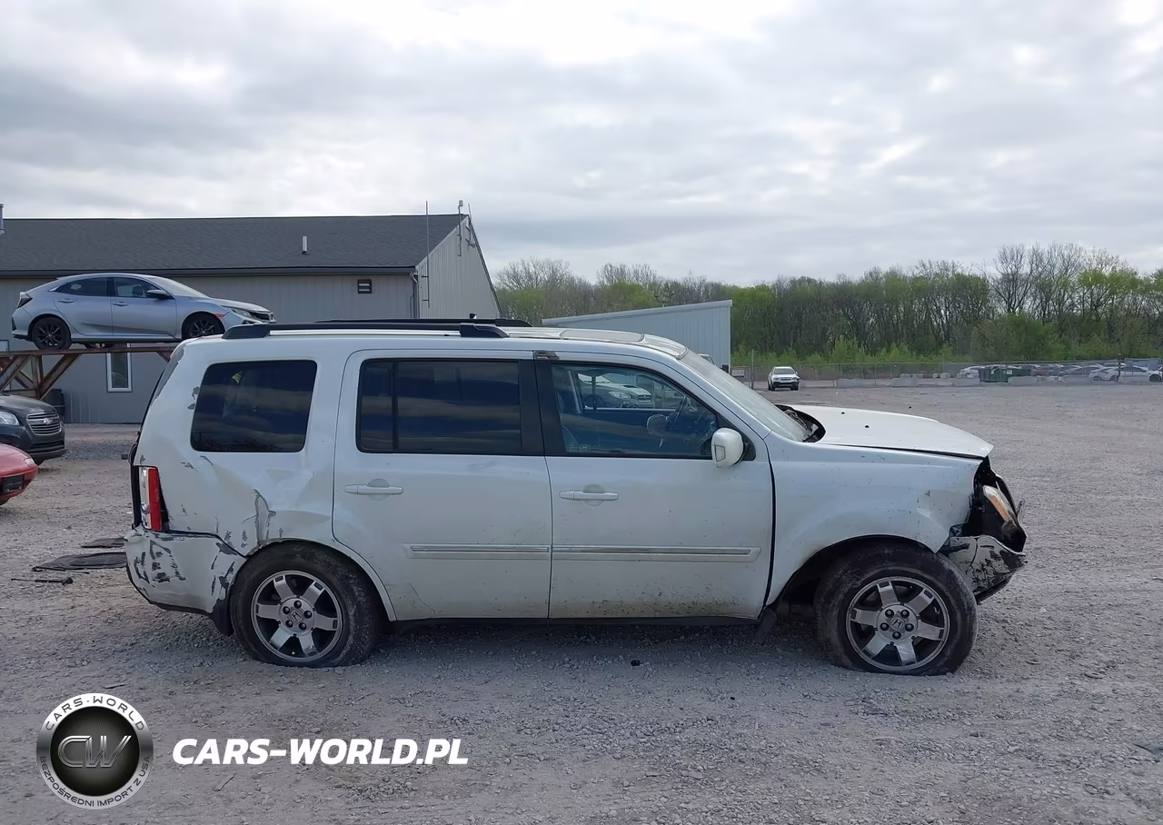 2011 Honda Pilot Touring VIN:5FNYF4H96BB092120 - 13