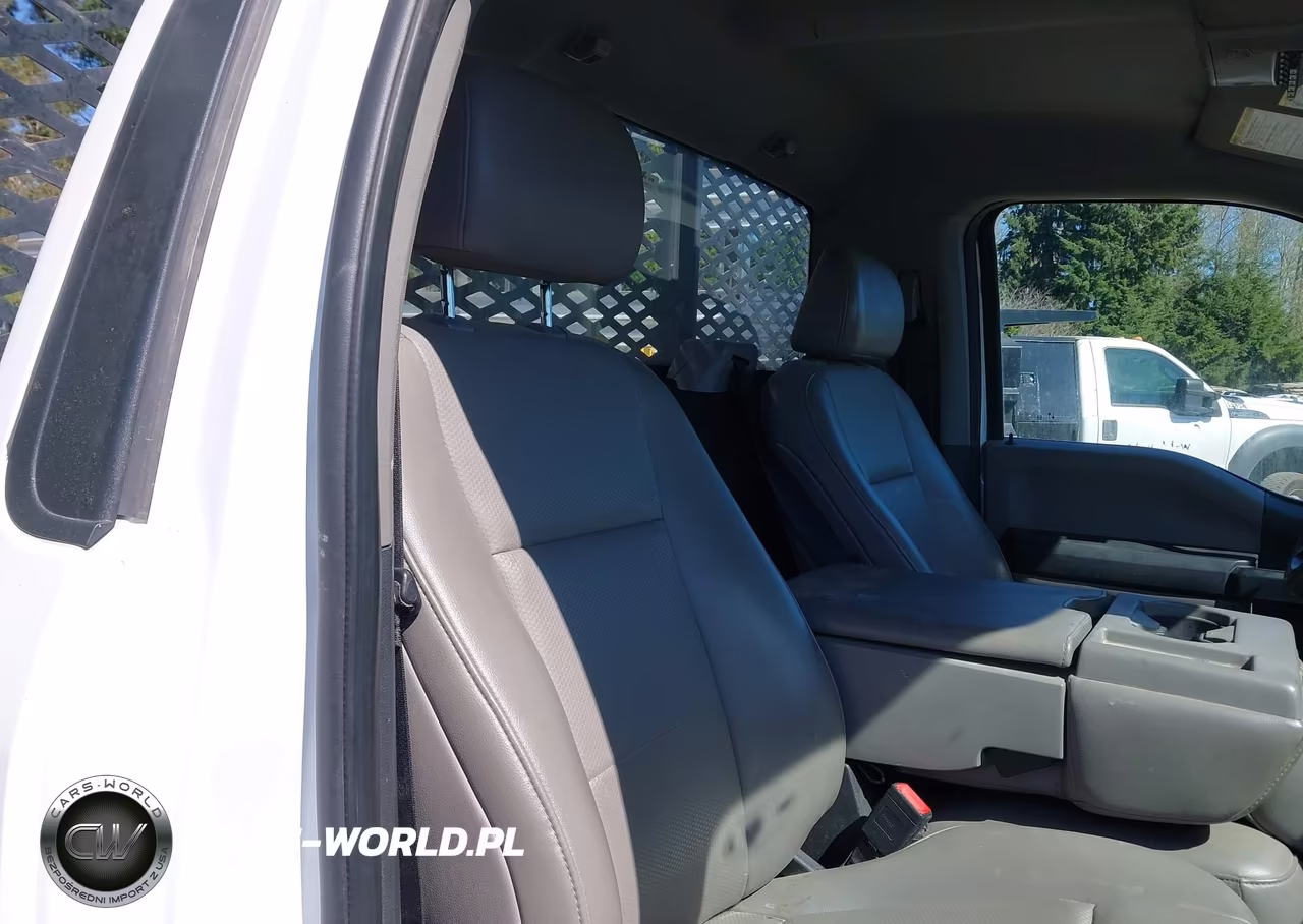 2020 Ford F-450 Chassis Xl VIN:1FDUF4HT1LDA08025 - 8