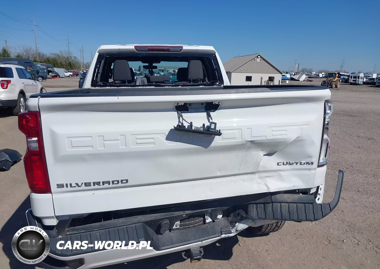 2020 Chevrolet Silverado 1500 4Wd Standard Bed Custom VIN:1GCRYBEH7LZ326940 - 16