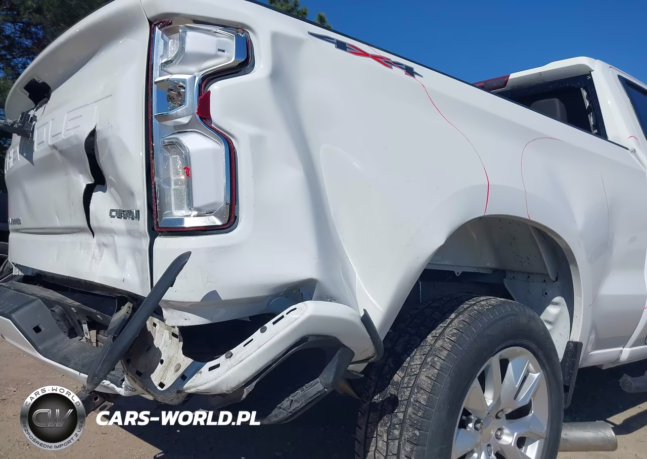 2020 Chevrolet Silverado 1500 4Wd Standard Bed Custom VIN:1GCRYBEH7LZ326940 - 6
