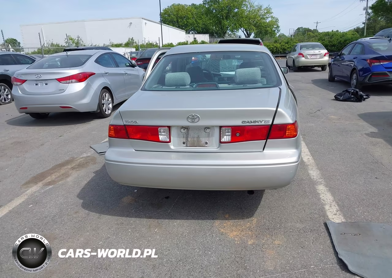 2000 Toyota Camry Ce VIN:4T1BG22K0YU665219 - 16