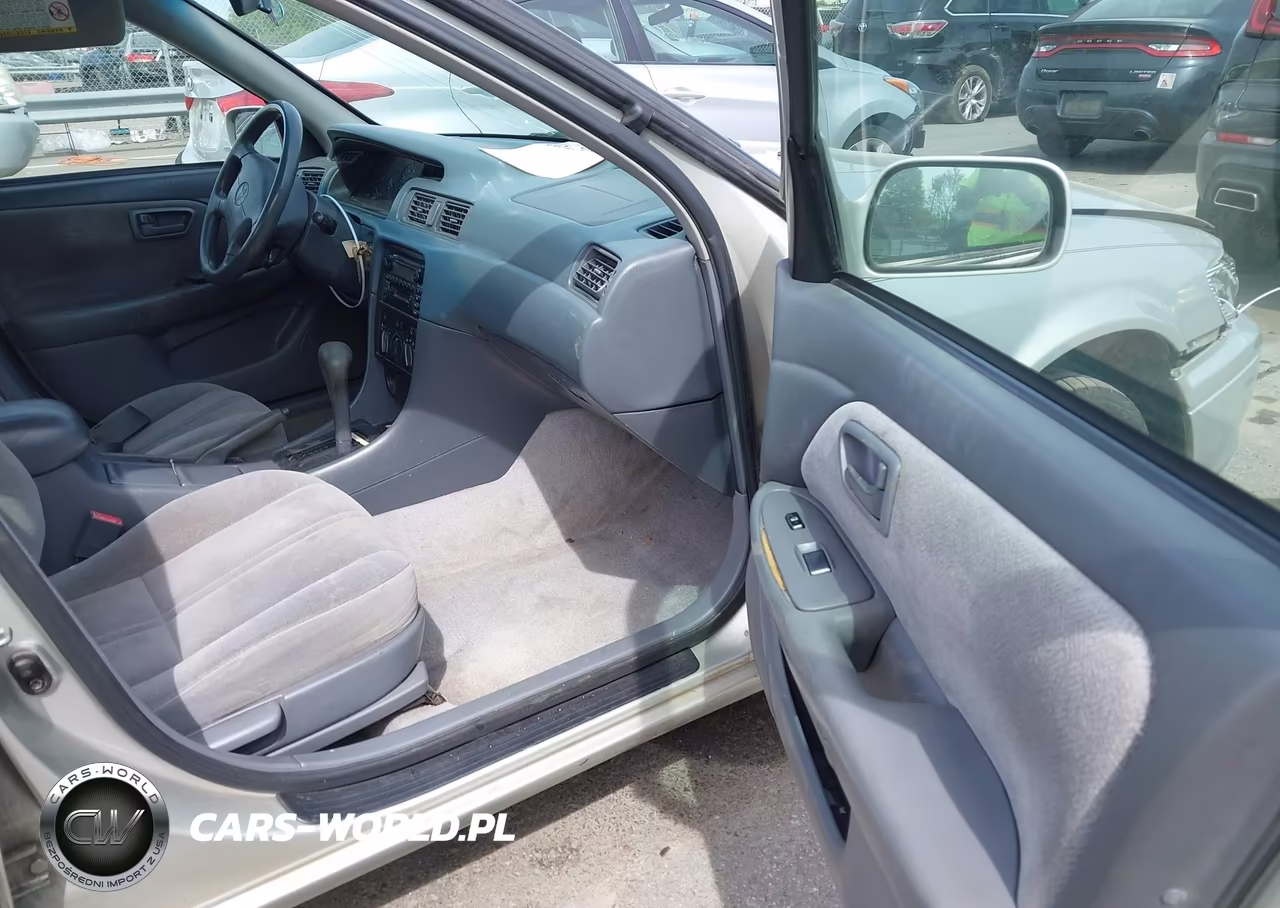 2000 Toyota Camry Ce VIN:4T1BG22K0YU665219 - 5