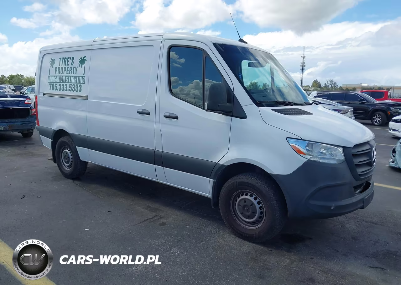 2021 Mercedes-Benz Sprinter 1500 Standard Roof I4
