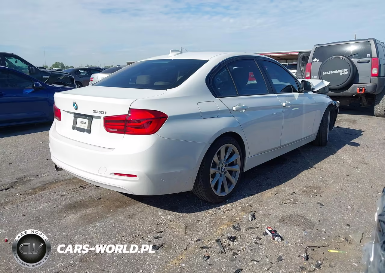 2018 BMW 320I VIN:WBA8A9C50JAD28087 - 4