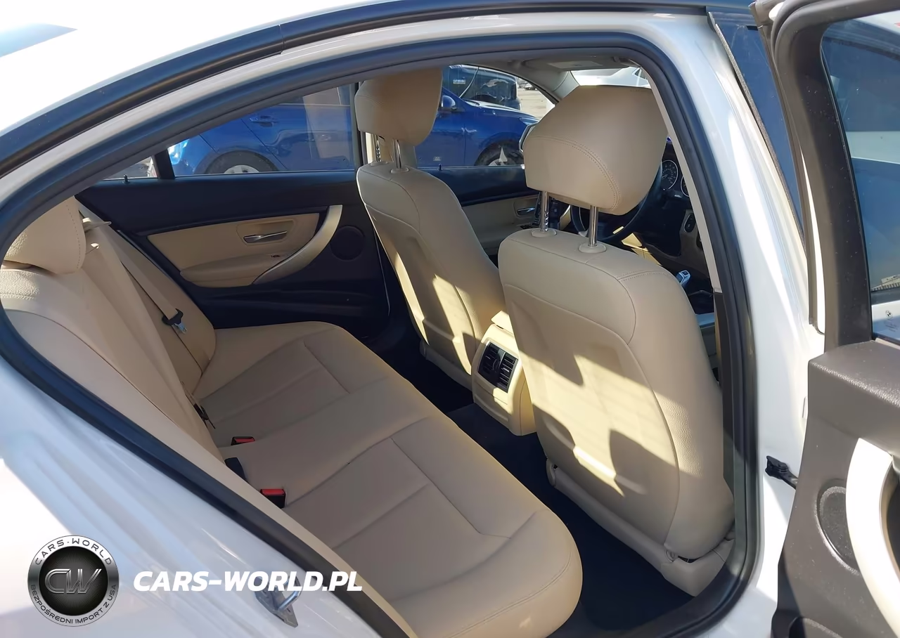 2018 BMW 320I VIN:WBA8A9C50JAD28087 - 8