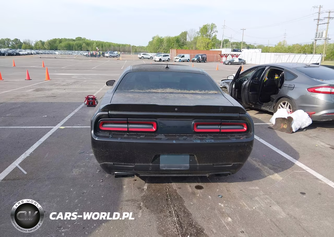 2015 Dodge Challenger R-T Scat Pack Shaker VIN:2C3CDZFJ2FH819011 - 16