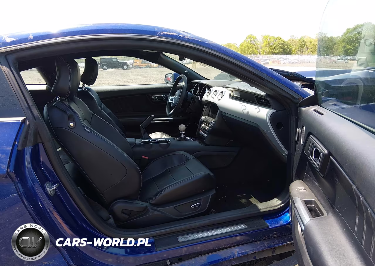 2016 Ford Mustang Gt Premium VIN:1FA6P8CF8G5326152 - 5