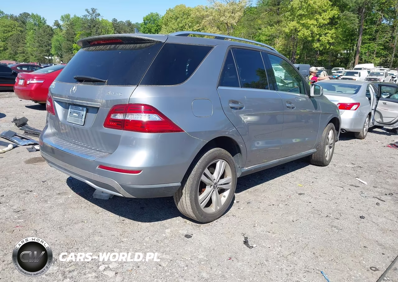 2015 Mercedes-Benz Ml 350 4Matic VIN:4JGDA5HB8FA442489 - 4
